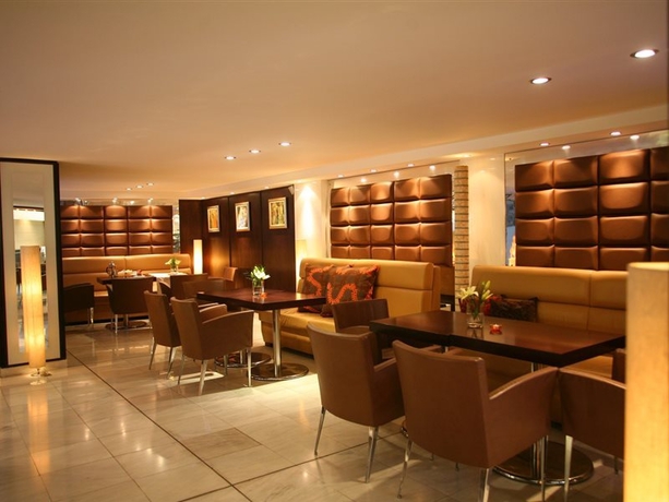 Hotel Holiday Inn