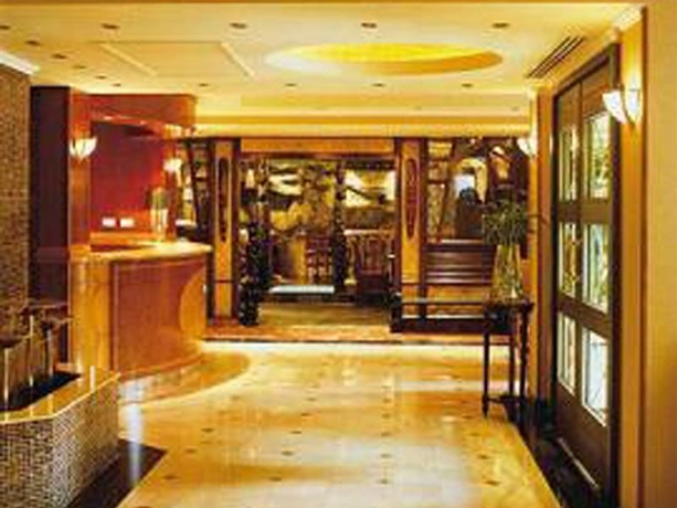 Hotel Holiday Inn
