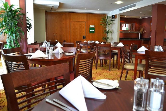 Hotel Holiday Inn