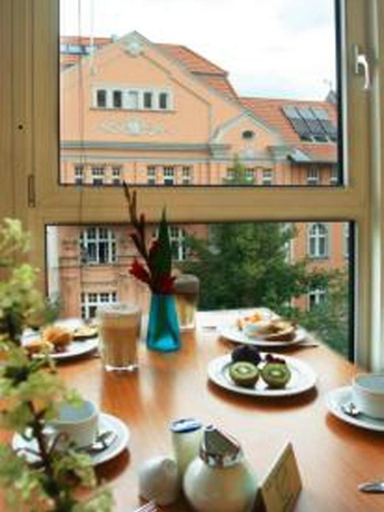 Hotel Holiday Inn Garden Court Berlin