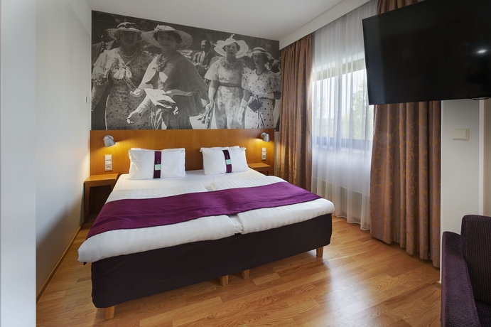 Hotel Holiday Inn Garden Court Helsinki Airport