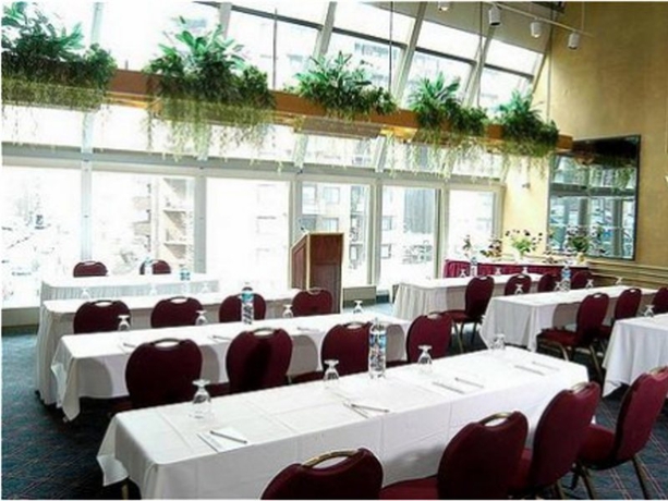 Hotel Holiday Inn Montreal Midtown