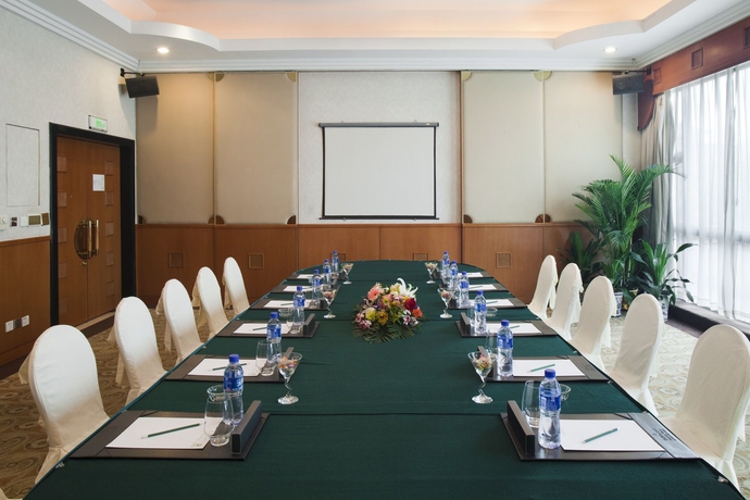 Hotel Holiday Inn Riverside Wuhan