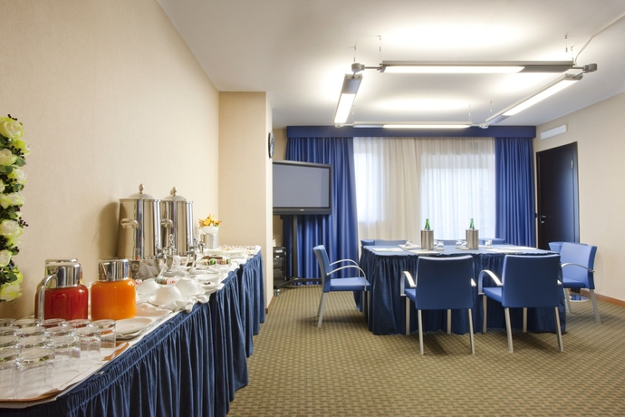 Hotel Holiday Inn Salerno Cava De Tirreni
