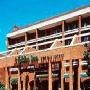 Hotel Holiday Inn & Suites