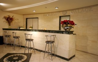 Hotel Holiday Palace