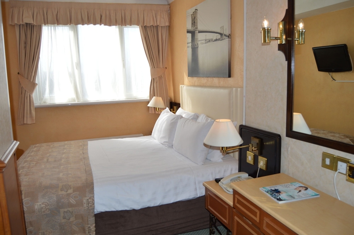 Hotel Holiday Villa