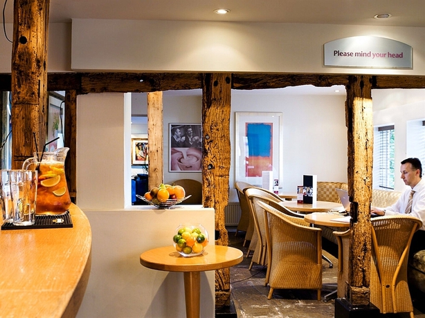 Hotel Honiley Court