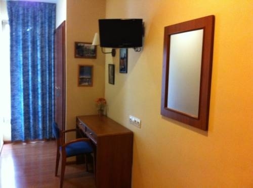 Hotel Hostal Canigo