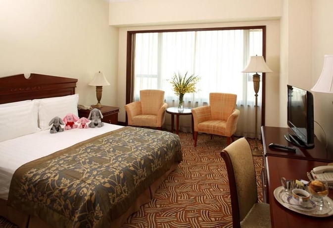 Hotel Howard Johnson Plaza