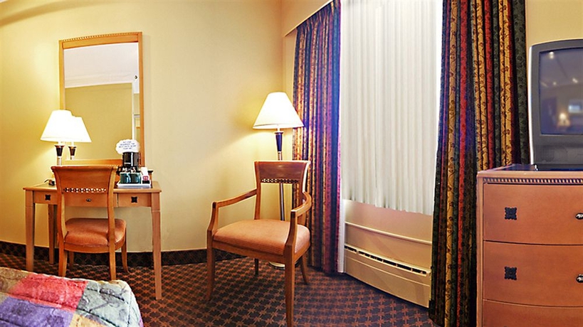 Hotel Howard Johnson Vancouver