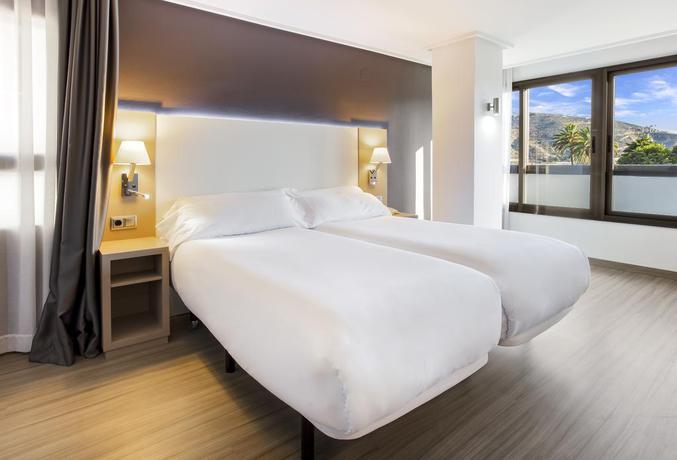 Hotel Husa Cartagonova And Spa