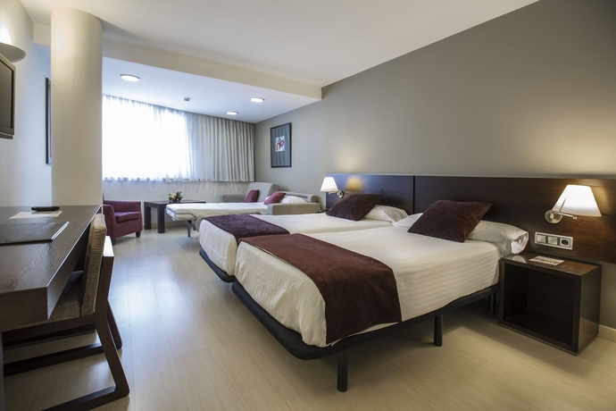 Hotel Husa Centric