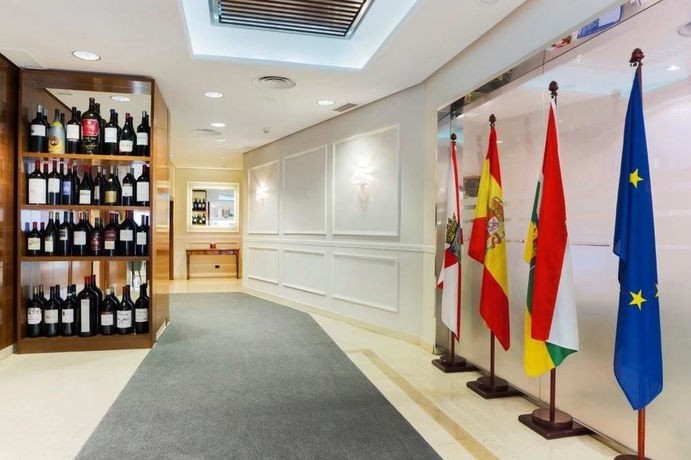 Hotel Husa Gran Via