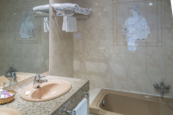 Hotel Husa Imperial