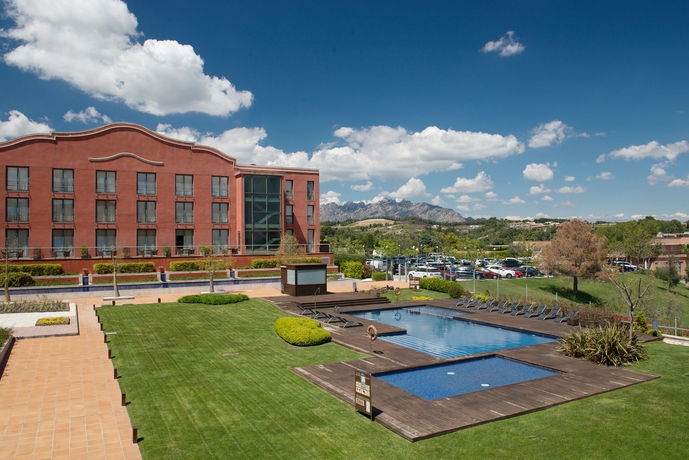 Hotel Husa Masia Bach (antes Barcelo Montserrat)