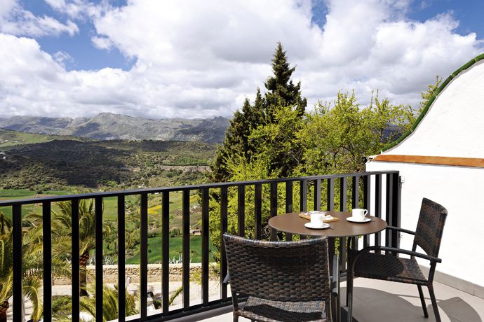 Hotel Husa Reina Victoria
