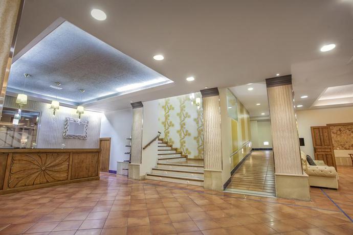 Hotel Husa Rosaleda De Don Pedro