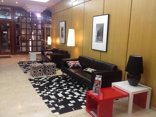 Hotel Husa Via Romana
