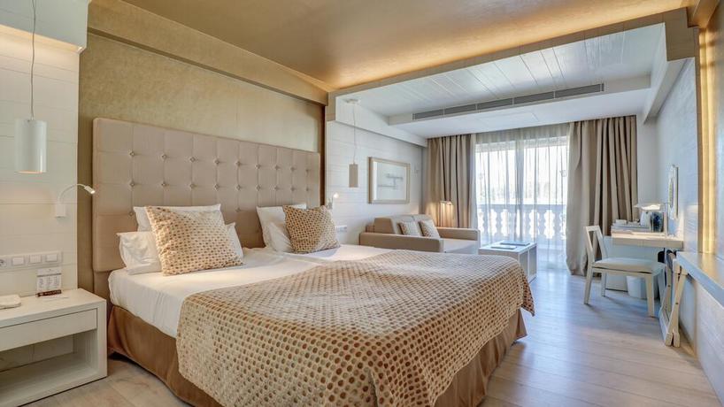 Hotel Illa d'Or