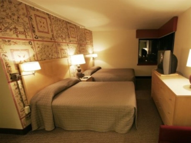 Hotel Inlet Tower Hotel & Suites