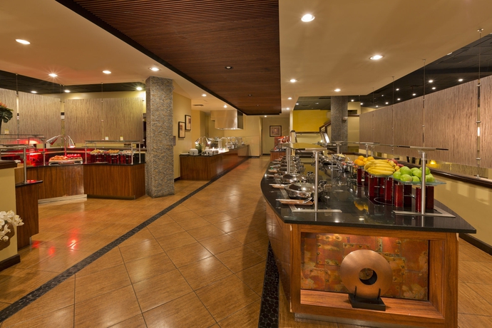 Hotel International Plaza Resort formerly Sheraton World