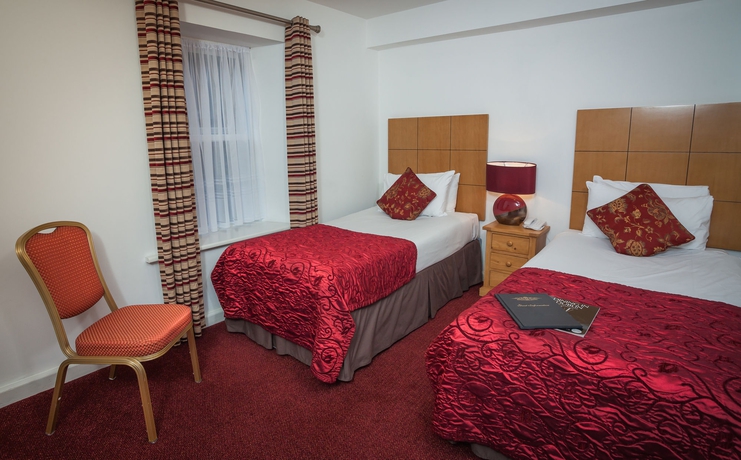 Hotel Isaacs