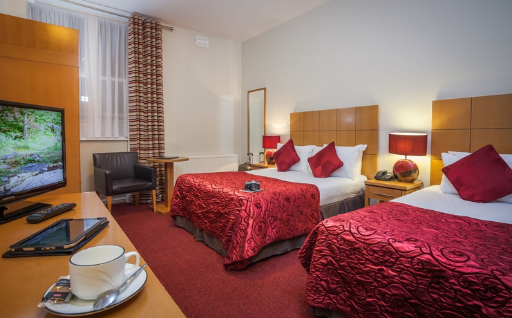 Hotel Isaacs