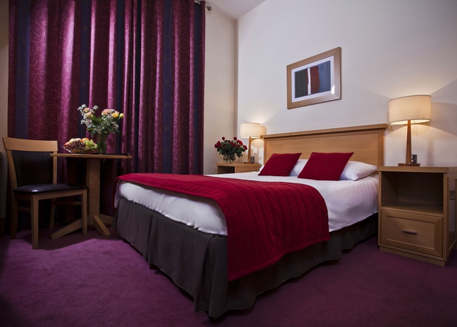 Hotel Isaacs