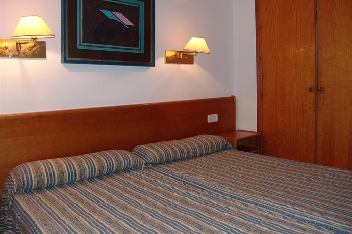 Hotel Isla, Sol