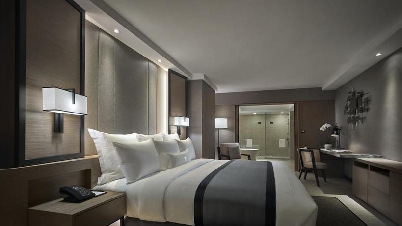 Hotel J W Marriott