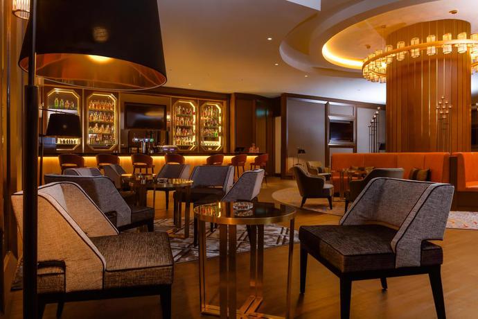 Hotel J W Marriott