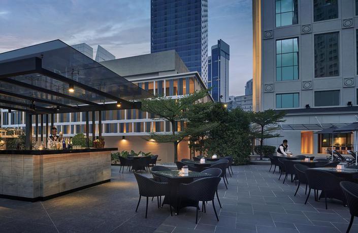 Hotel J W Marriott