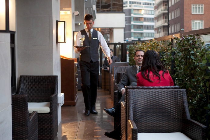Hotel JUMEIRAH CARLTON TOWER