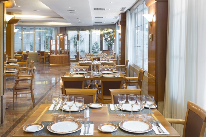 Hotel Jardin De Tres Cantos