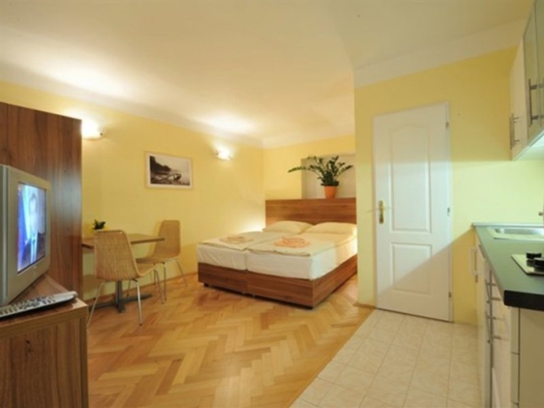 Hotel Jerome U Zlate Podkovy Appart