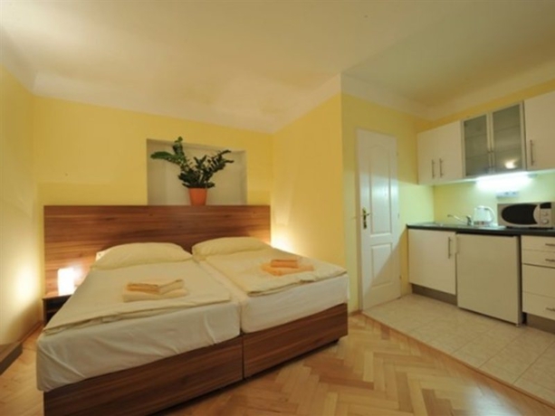 Hotel Jerome U Zlate Podkovy Appart