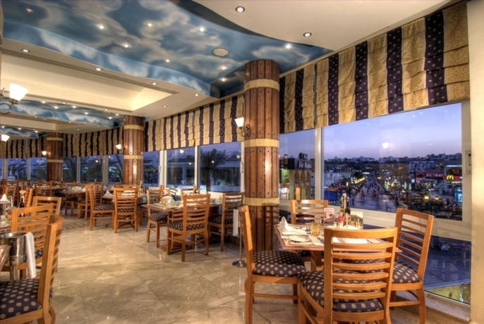 Hotel Jolie Ville Movenpick Resort