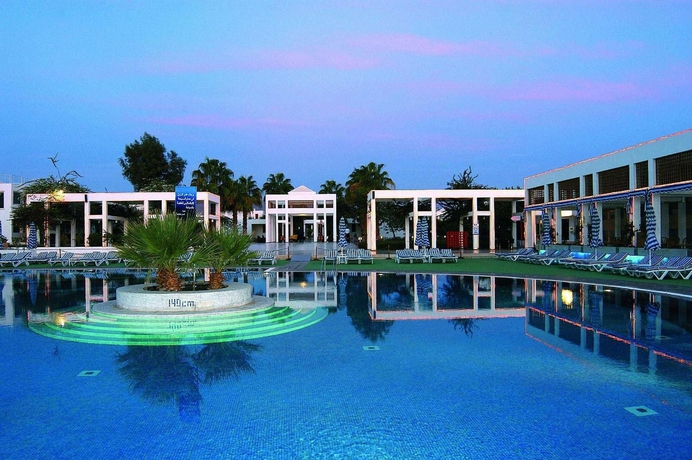 Hotel Jolie Ville Movenpick Resort