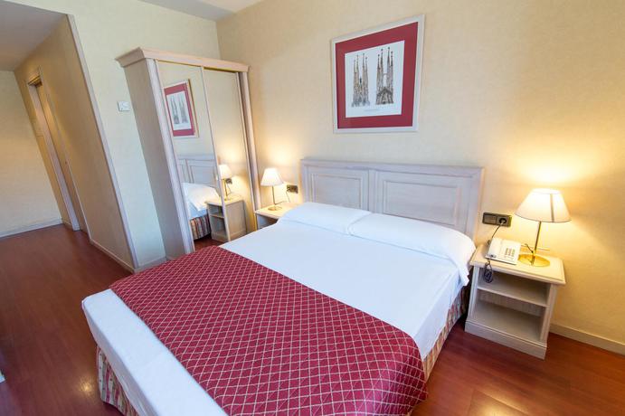 Hotel Junior