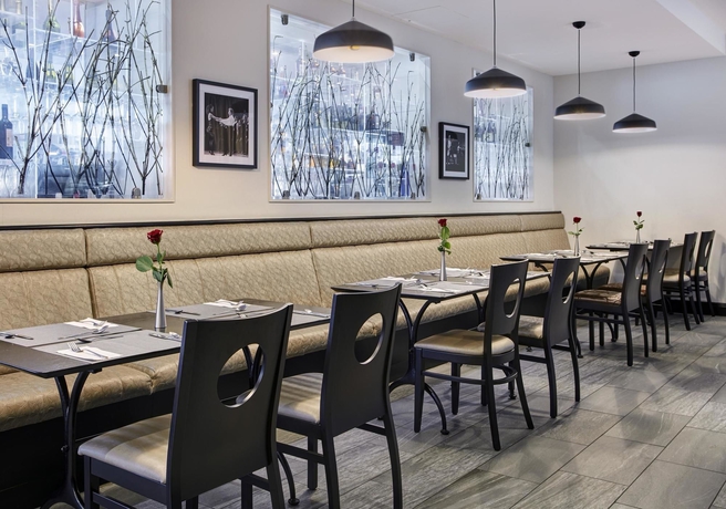 Hotel Jurys Custom House Inn