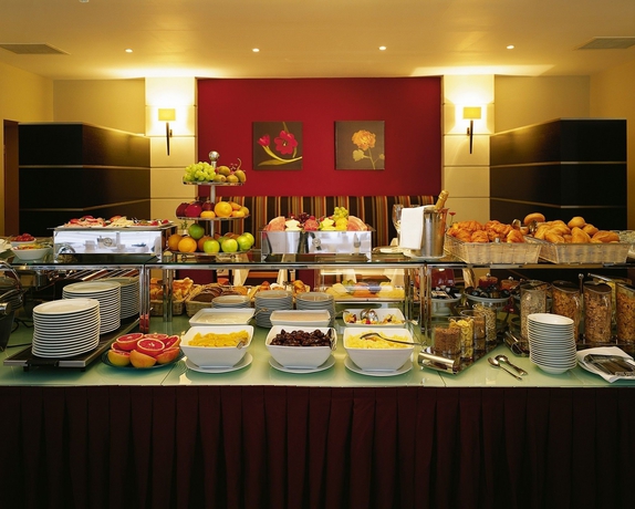Hotel K & K George