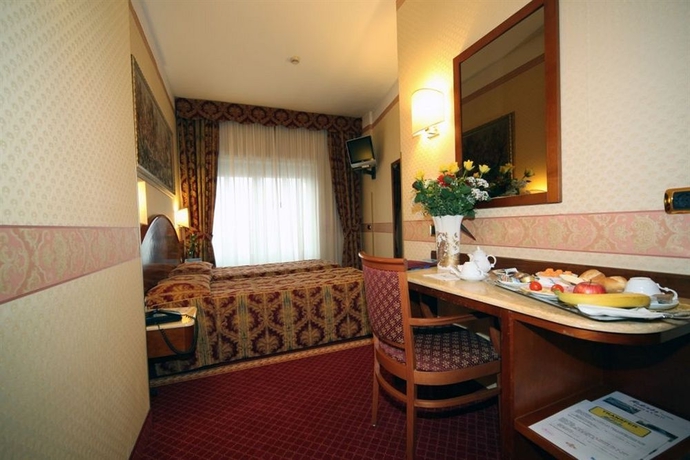 Hotel KING MOKINBA