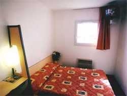 Hotel KYRIAD MELUN RUBELLES