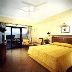 Hotel Kadavu Resort And Ayurveda