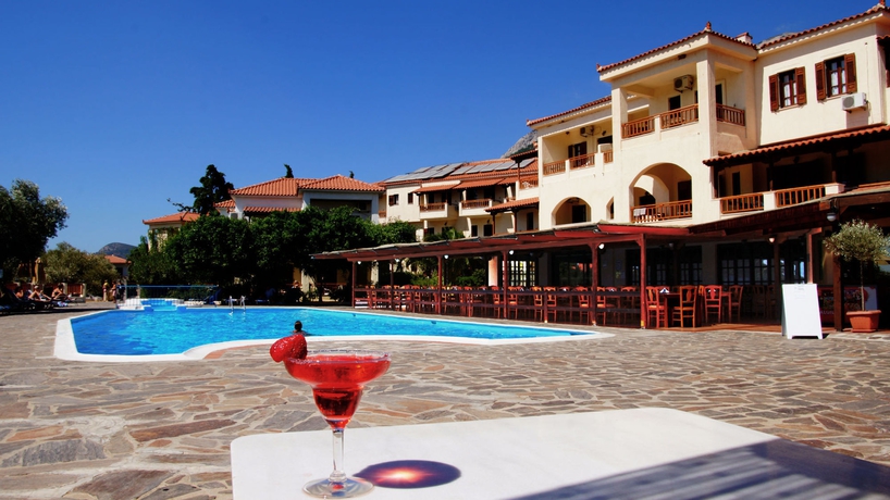 Hotel Kampos Village