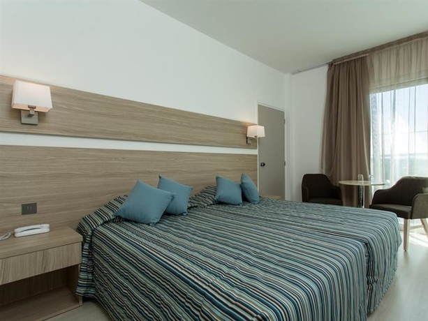 Hotel Kapetanios Bay