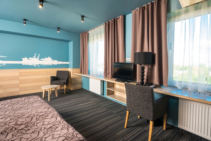 Hotel Karavella