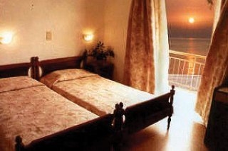 Hotel Karyatides