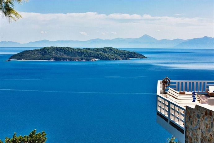Hotel Kivotos